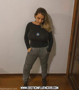Clarinhalevy Brown Eyes Thick Teen Thick Teen Influencer