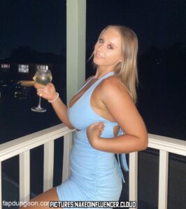 Abby_nesbitt American Body Curvy Body Huge Breasts Blond