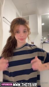 Puppiwii Cute Petite Nudes Influencer Caucasian Bisexual